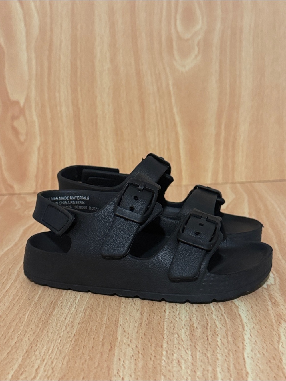 Black Sandals -8C